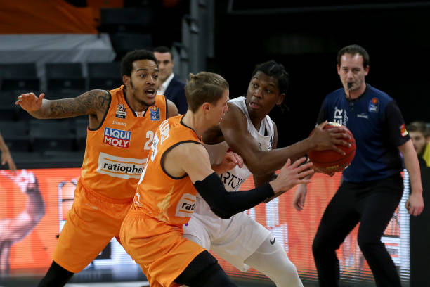 苏纳将在3 苏纳将在3